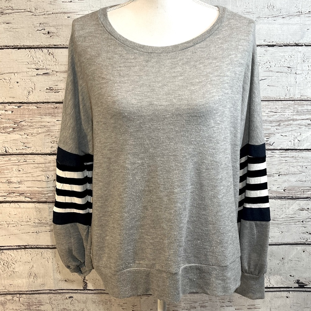AMERICAN ABLE Sweatshirt Crewneck with Navy & White Striped Sleeves-Large